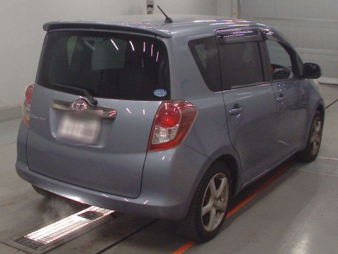 2010 Toyota Ractis NCP100[1]