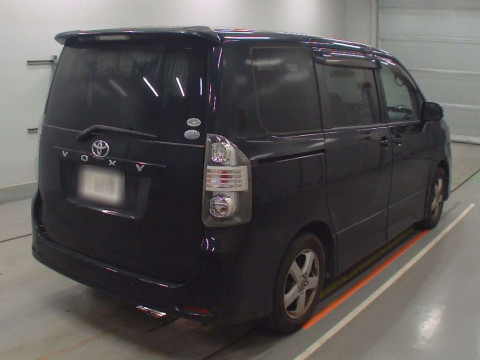 2008 Toyota Voxy ZRR70W[1]