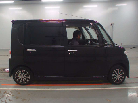 2009 Daihatsu Tanto Custom L375S[2]