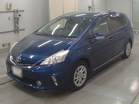 2013 Toyota Prius alpha ZVW41W[0]