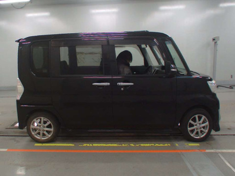 2015 Daihatsu Tanto Custom LA600S[2]