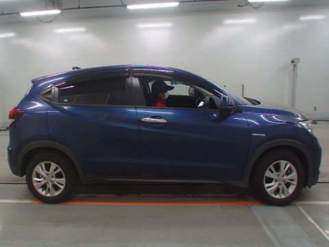 2016 Honda VEZEL RU3[2]