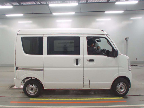 2024 Nissan NV100 Clipper DR17V[2]