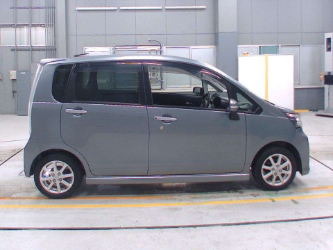 2013 Daihatsu Move Custom LA100S[2]