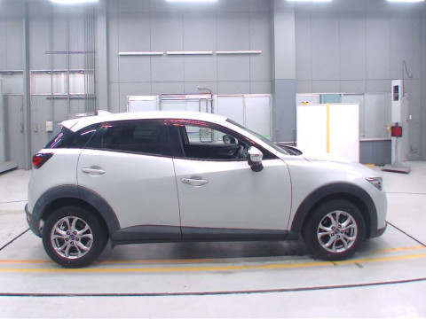 2018 Mazda CX-3 DKEFW[2]