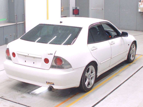 2001 Toyota Altezza SXE10[1]