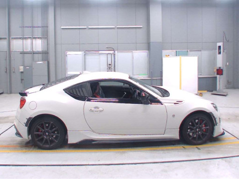 2020 Toyota 86 ZN6[2]