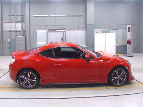 2012 Toyota 86 ZN6[2]