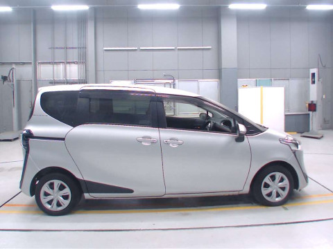 2019 Toyota Sienta NSP170G[2]