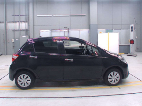 2019 Toyota Vitz KSP130[2]