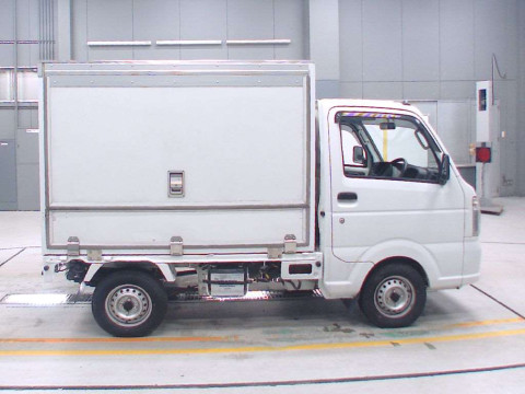 2015 Suzuki Carry Truck DA16T[2]