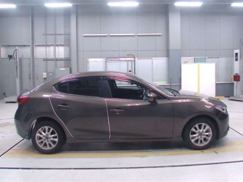 2014 Mazda Axela Hybrid BYEFP[2]