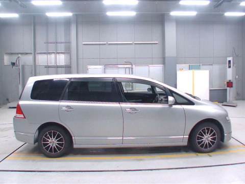 2004 Honda Odyssey RB1[2]