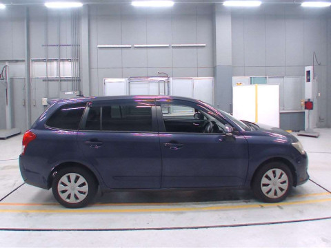 2012 Toyota Corolla Fielder NZE161G[2]