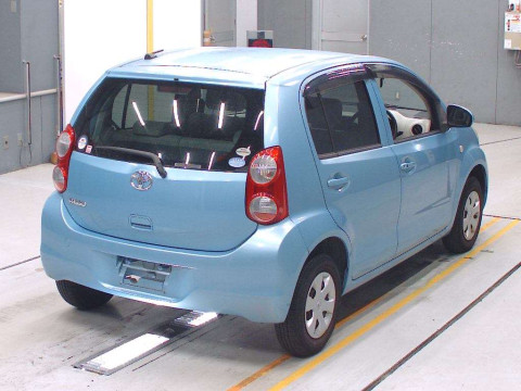 2012 Toyota Passo KGC30[1]