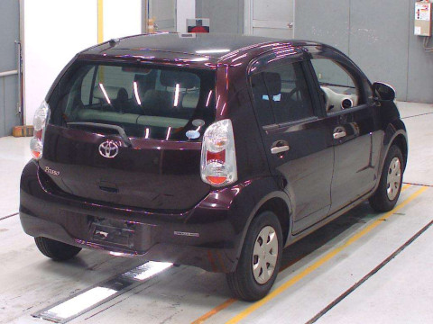 2010 Toyota Passo KGC30[1]