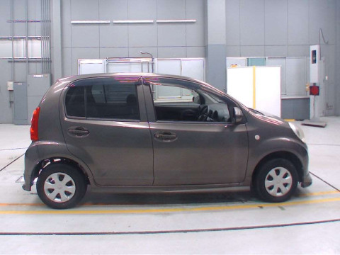 2014 Toyota Passo KGC30[2]