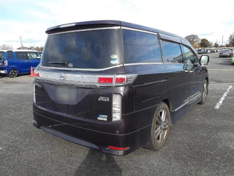 2012 Nissan Elgrand PNE52[1]