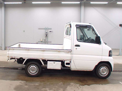 2011 Nissan Clipper Truck U72T[2]