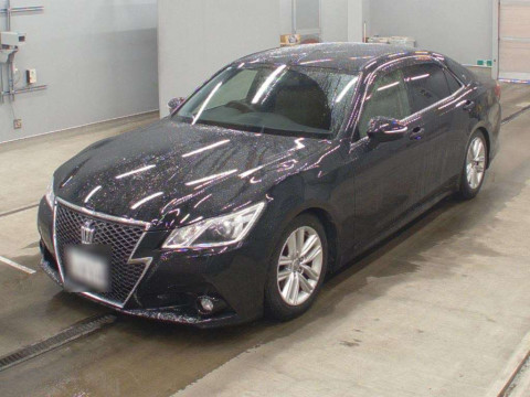 2013 Toyota Crown GRS211[0]