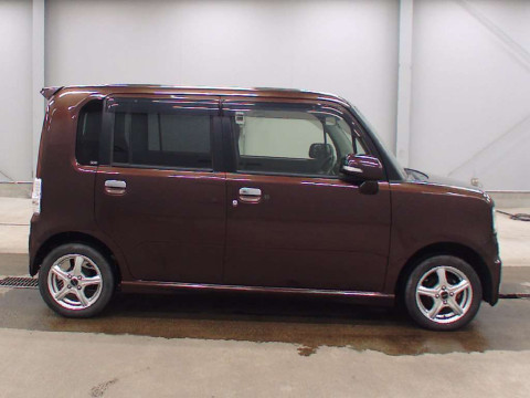 2012 Daihatsu Move Conte Custom L575S[2]