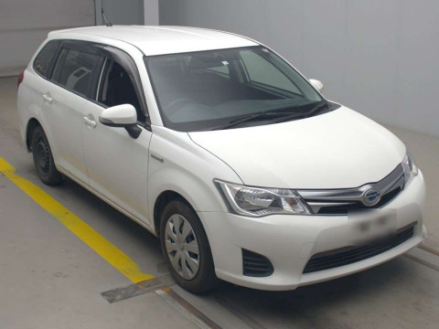 2014 Toyota Corolla Fielder NKE165G[2]