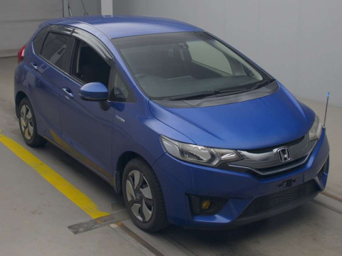 2015 Honda Fit Hybrid GP5[2]