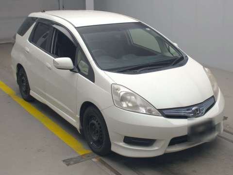 2012 Honda Fit Shuttle Hybrid GP2[2]