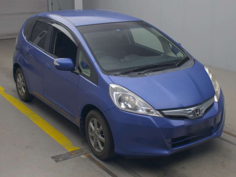 2011 Honda Fit Hybrid GP1[2]