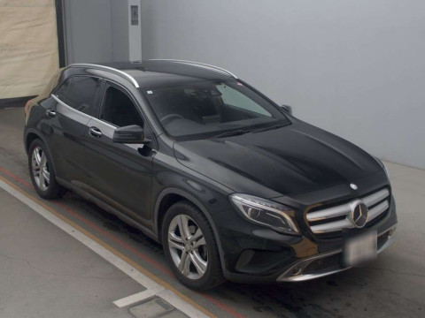 2016 Mercedes Benz GLA-Class 156942[2]