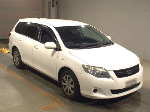 2012 Toyota Corolla Fielder NZE141G[2]