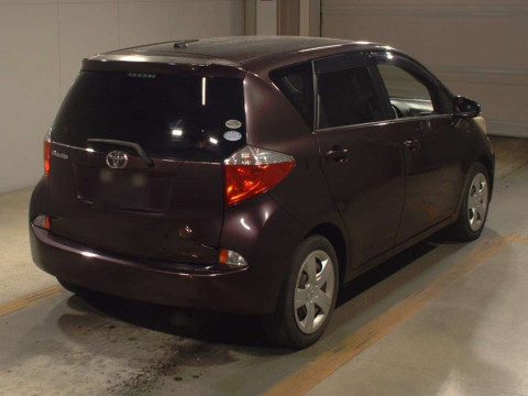 2011 Toyota Ractis NSP120[1]