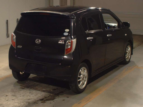 2011 Daihatsu Mira es LA300S[1]