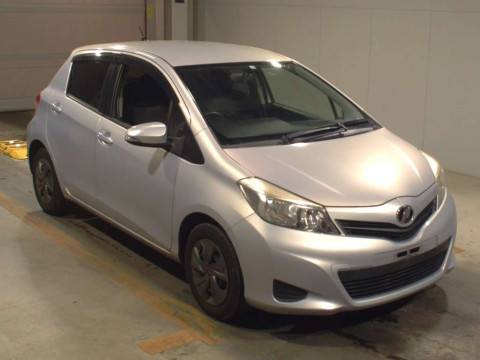 2012 Toyota Vitz KSP130[2]