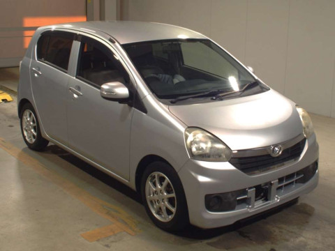 2014 Daihatsu Mira es LA300S[2]