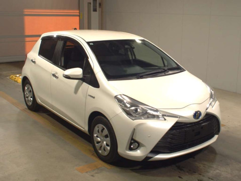 2019 Toyota Vitz NHP130[2]