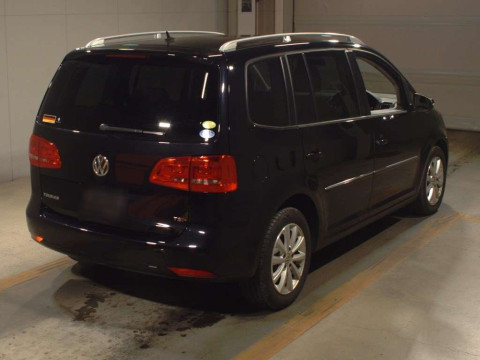 2011 Volkswagen Golf Touran 1TCAV[1]