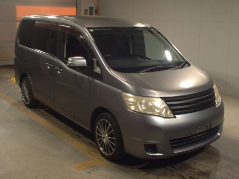 2010 Nissan Serena C25[2]