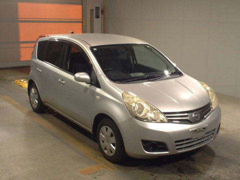 2011 Nissan Note E11[2]