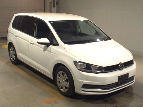 2016 Volkswagen Golf Touran 1TCZD[2]