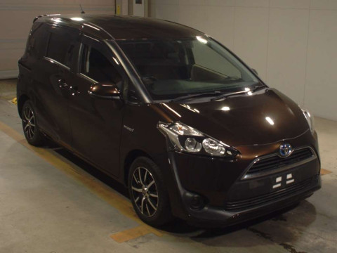 2015 Toyota Sienta NHP170G[2]