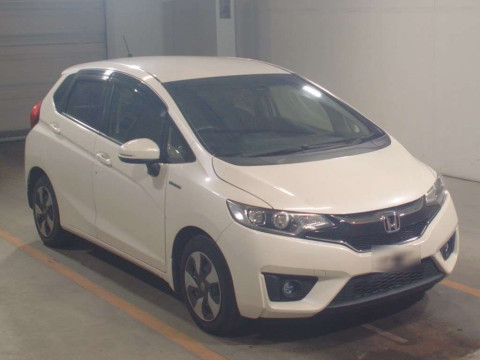 2016 Honda Fit Hybrid GP5[2]