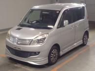 2012 Mitsubishi Delica D2