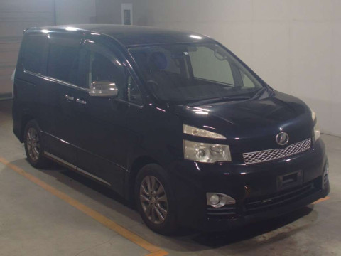 2012 Toyota Voxy ZRR70W[2]