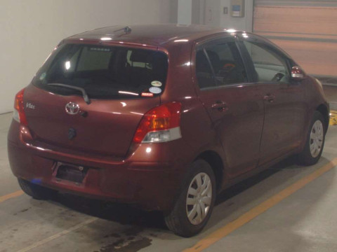 2010 Toyota Vitz SCP90[1]