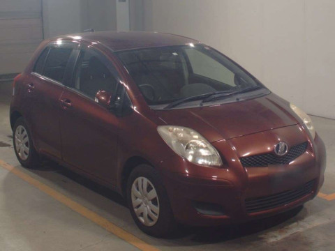 2010 Toyota Vitz SCP90[2]