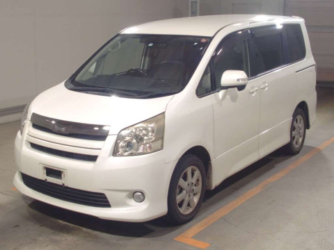 2009 Toyota Noah ZRR70W[0]