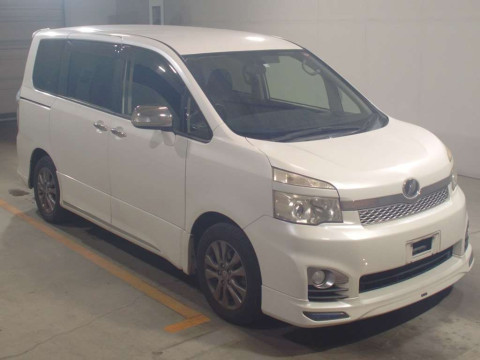 2012 Toyota Voxy ZRR70W[2]