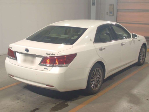 2015 Toyota Crown Hybrid AWS210[1]