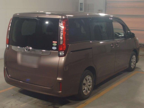 2014 Toyota Noah ZRR80G[1]